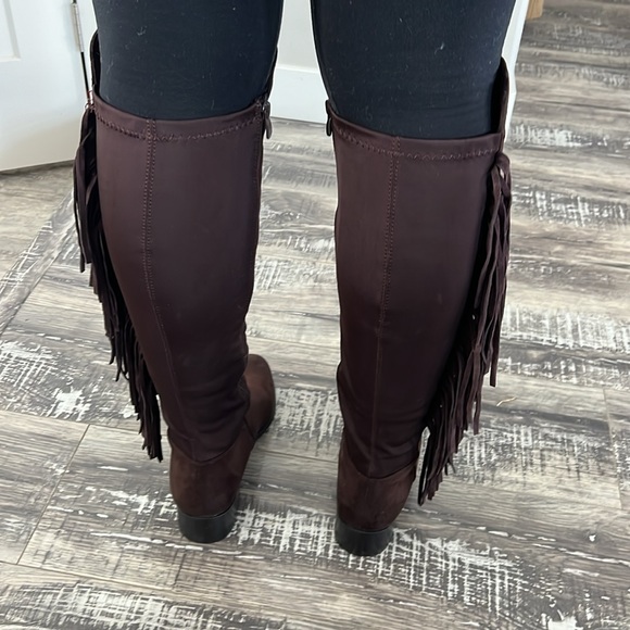 EUC fringe boots. - Picture 5 of 10